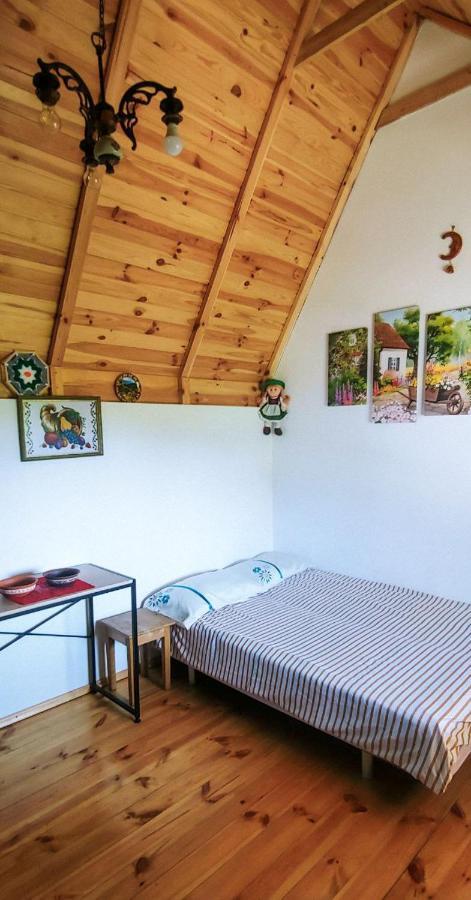 Вуличок Apartment Kamianets Podilskyi Bagian luar foto